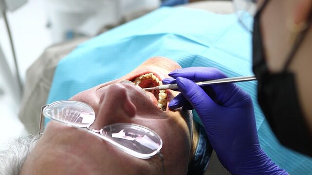 dentist-7397735_640-1.jpg
