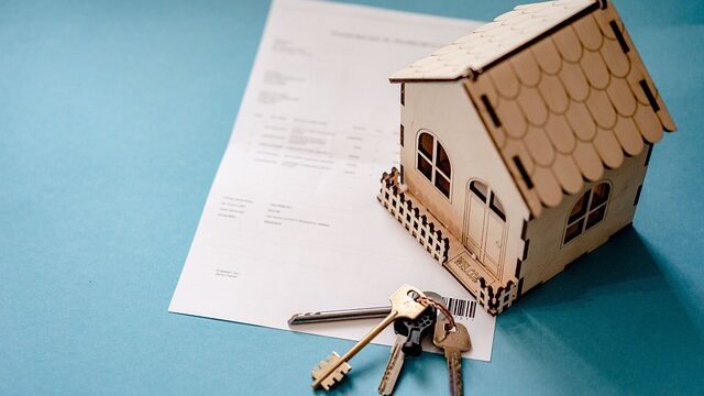 real-estate-6688945_640-1.jpg